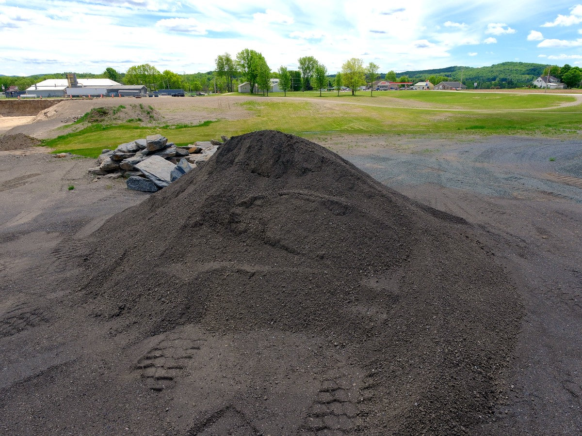 0-3/4 Recycled Black Top / Asphalte recyclé 0-3/4